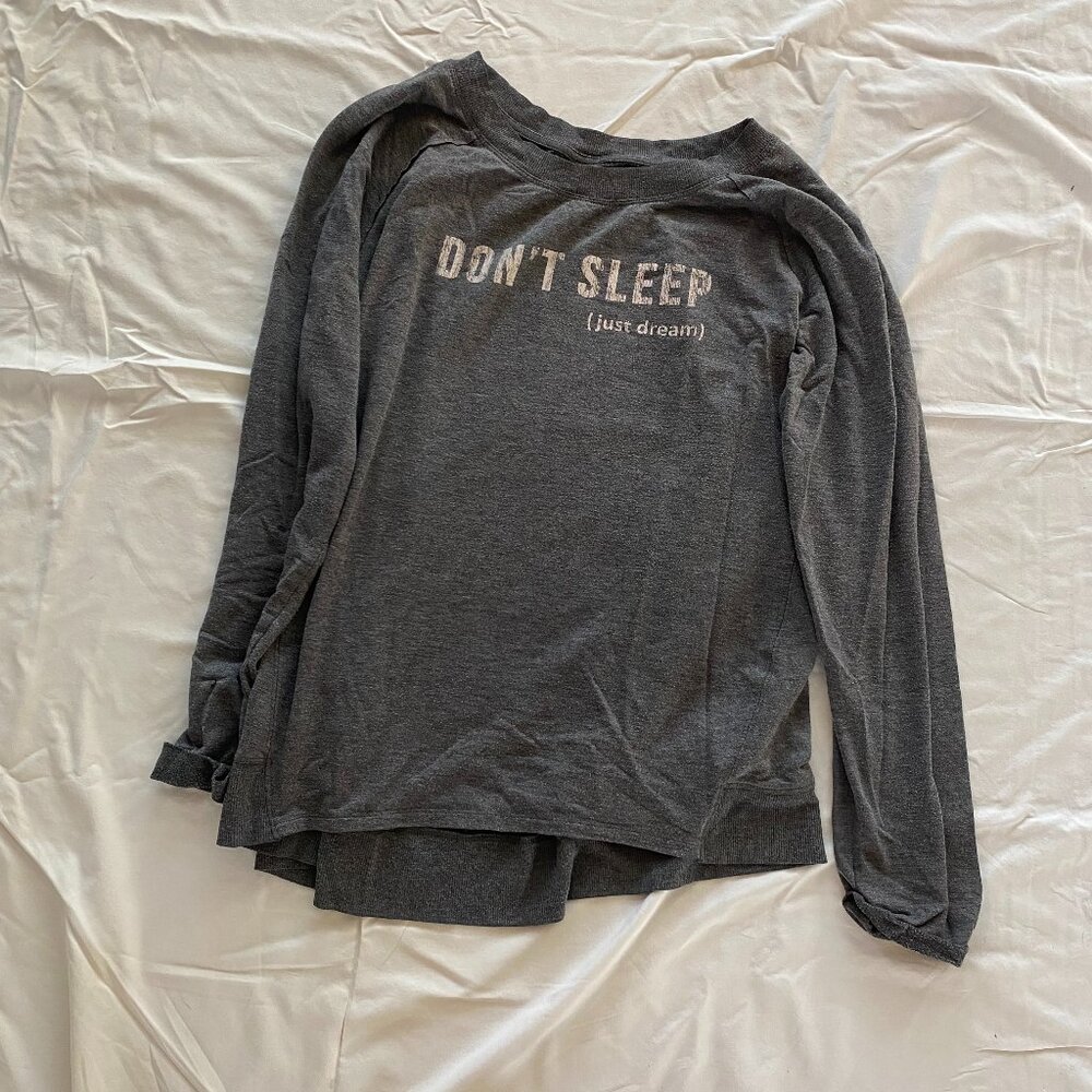 Secret Treasurers "Don't Sleep Just Dream" Gray Pullover Top